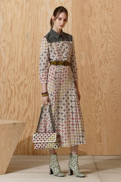 Look 1